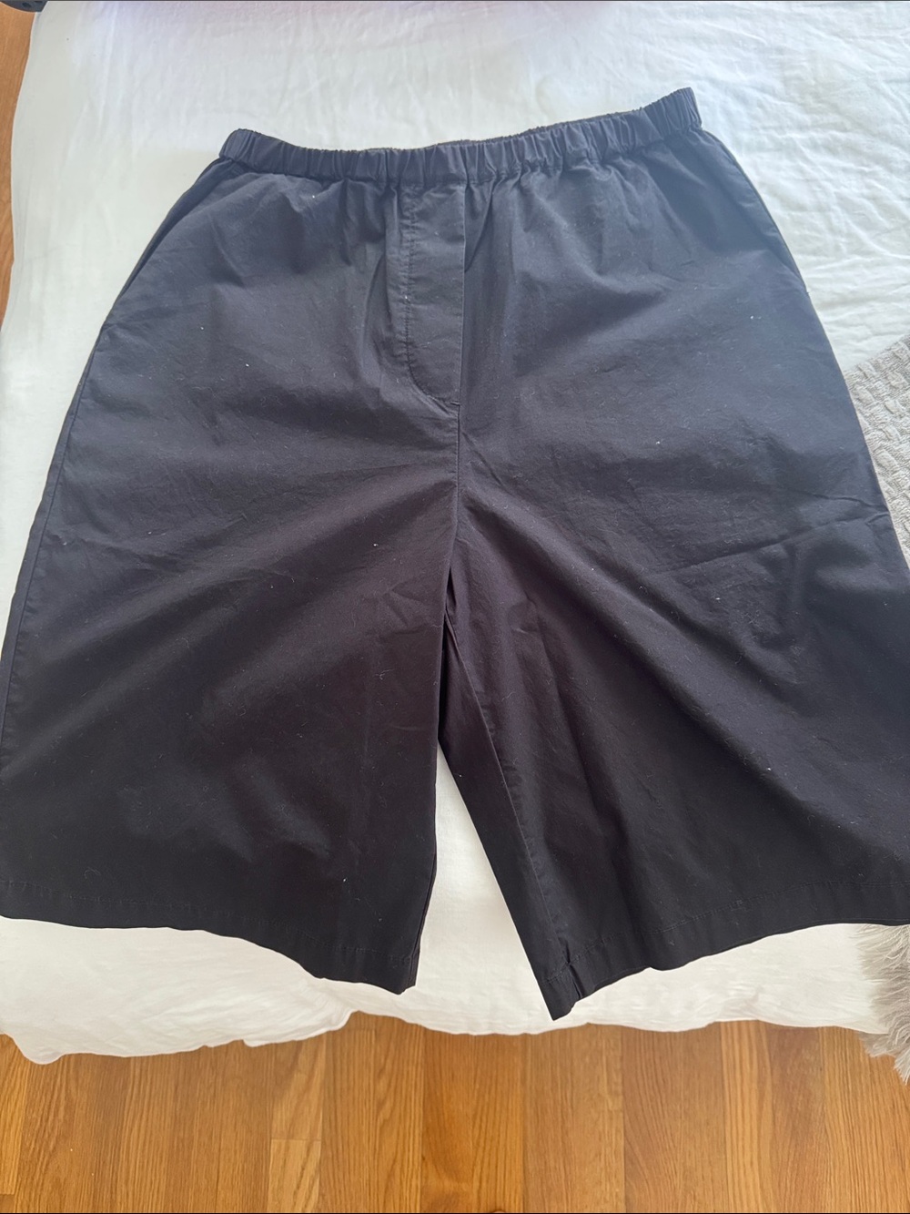 Chic Long Black Elastic Waist Shorts
